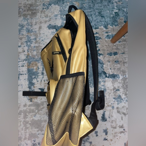 This is a Maverick backpack, Logan Pauls merch. - Picture 4 of 5